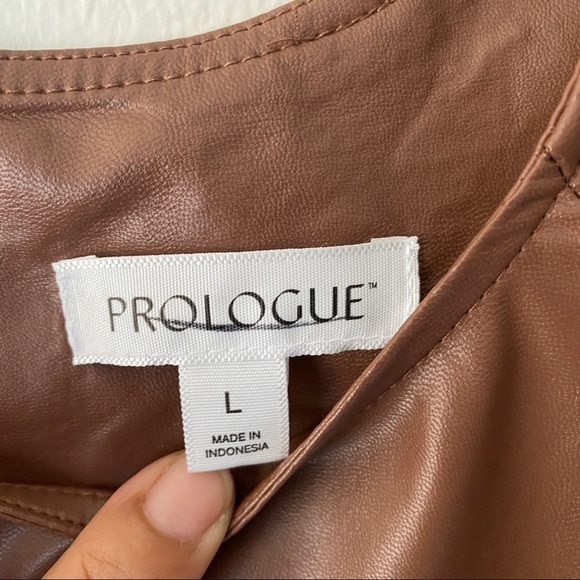 Prologue Women's Short Sleeve Vinyl Faux Leather Blouse Brown Size Large - Picture 3 of 6